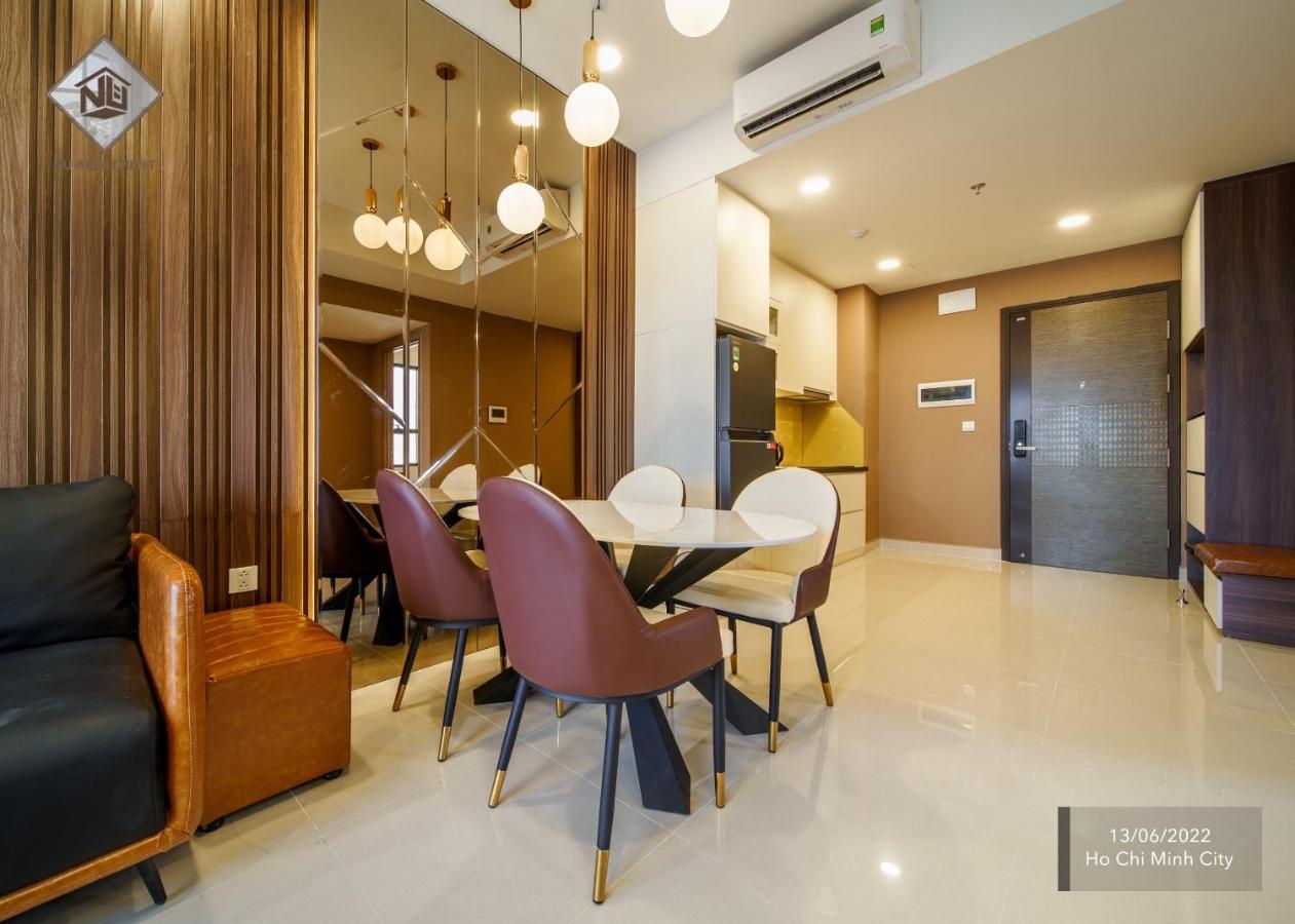 Nha Uyen Service Soho *